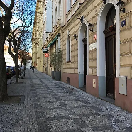 Kralovsky Vinohrad بيت ضيافة