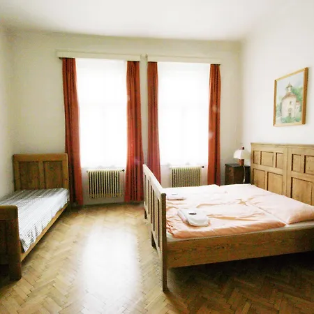 Kralovsky Vinohrad 3*