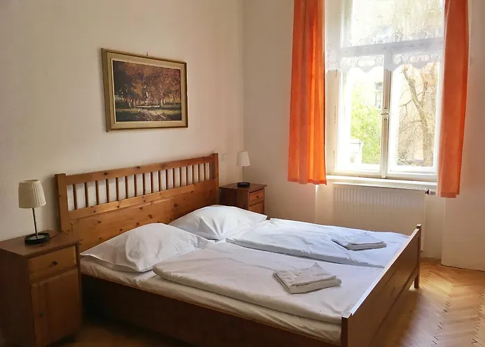 Πανσιόν Kralovsky Vinohrad 3*